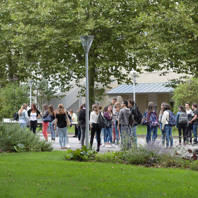 Aides et subvention engagement Jeunes Nouvelle Aquitaine